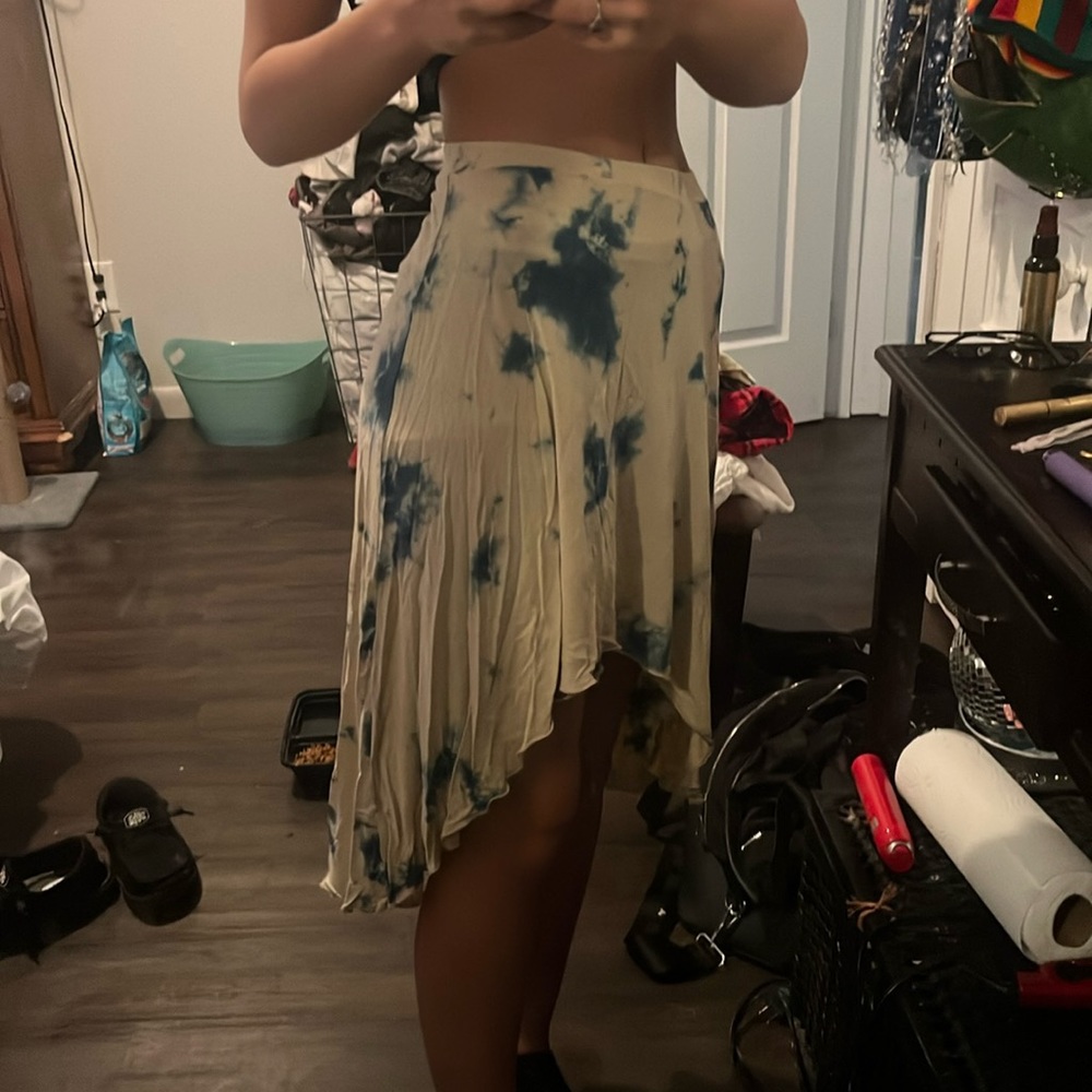 vintage willow and clay skirt, long in the back and short in front very stylish